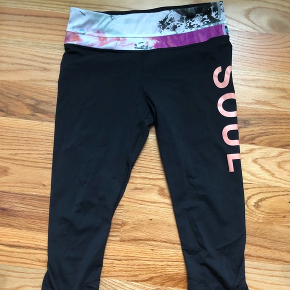 Lululemon x Soulcycle mid-calf leggings - Picture 2 of 4
